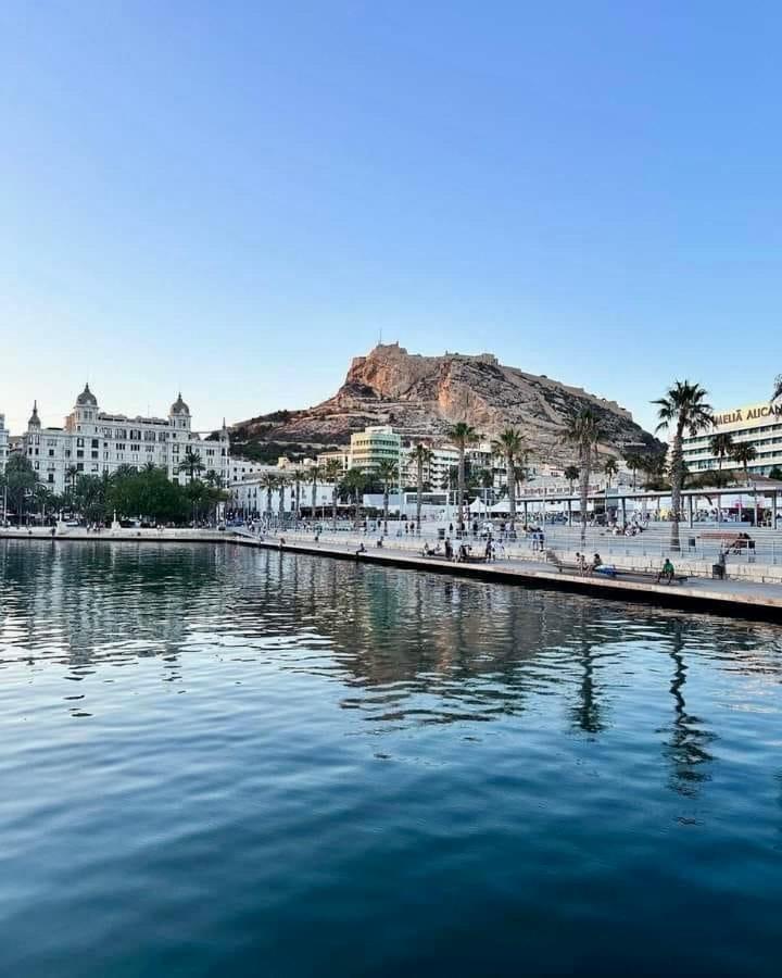 Gran Atico Con Terraza En El Centro De Аликанте Экстерьер фото